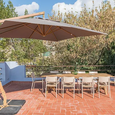 Lacomuna Oasis Apartmán *